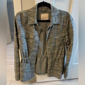 Women's Camouflage Jacket